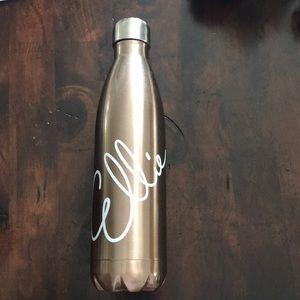 Stainless water bottle
